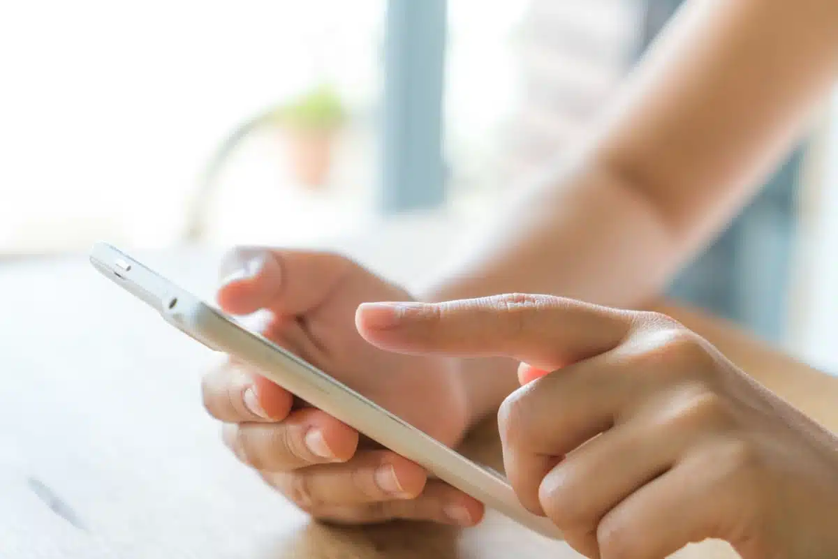 cómo aparecer en google discover y poder leer noticias en el móvil